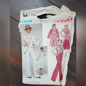 Vintage 80's Vouge Calvin Klein Sewing Pattern #1369